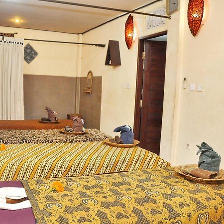 Astiti Guest House Salon And Spa Ubud  Bagian luar foto